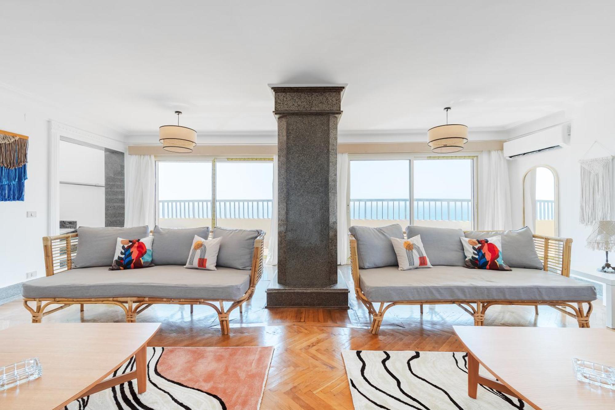 Nabeel Homes - Penthouse Duplex With Rooftop * Aleksandria