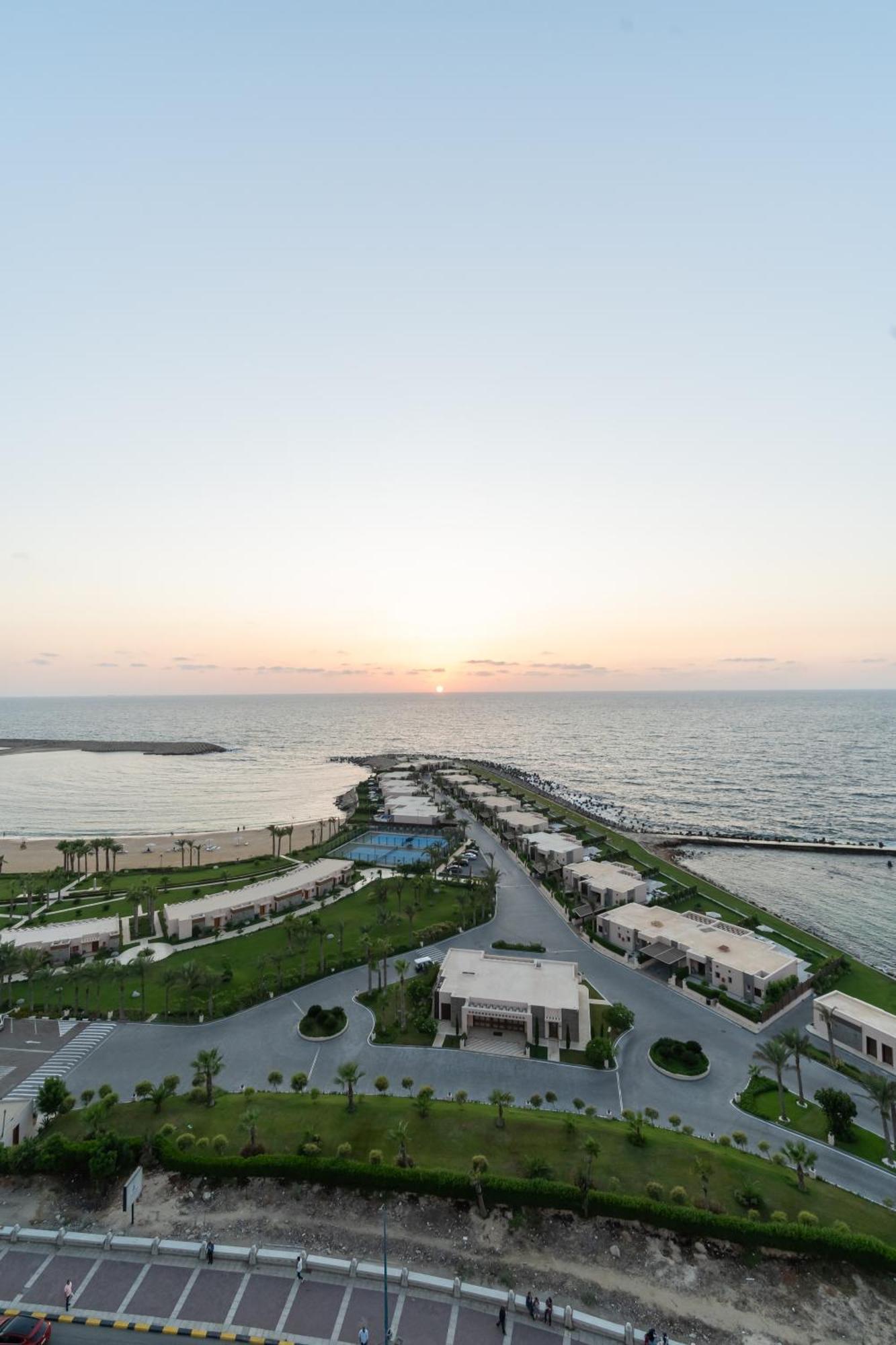 Nabeel Homes - Penthouse Duplex With Rooftop *