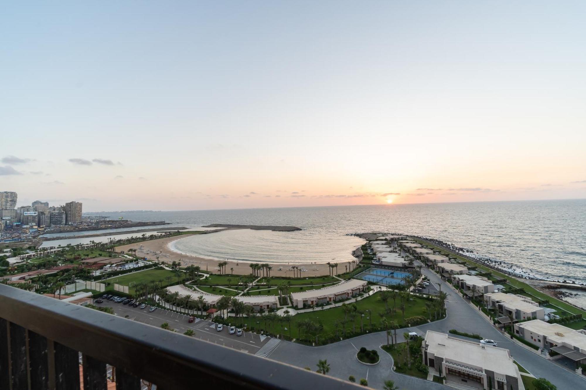 Nabeel Homes - Penthouse Duplex With Rooftop Apartament Aleksandria